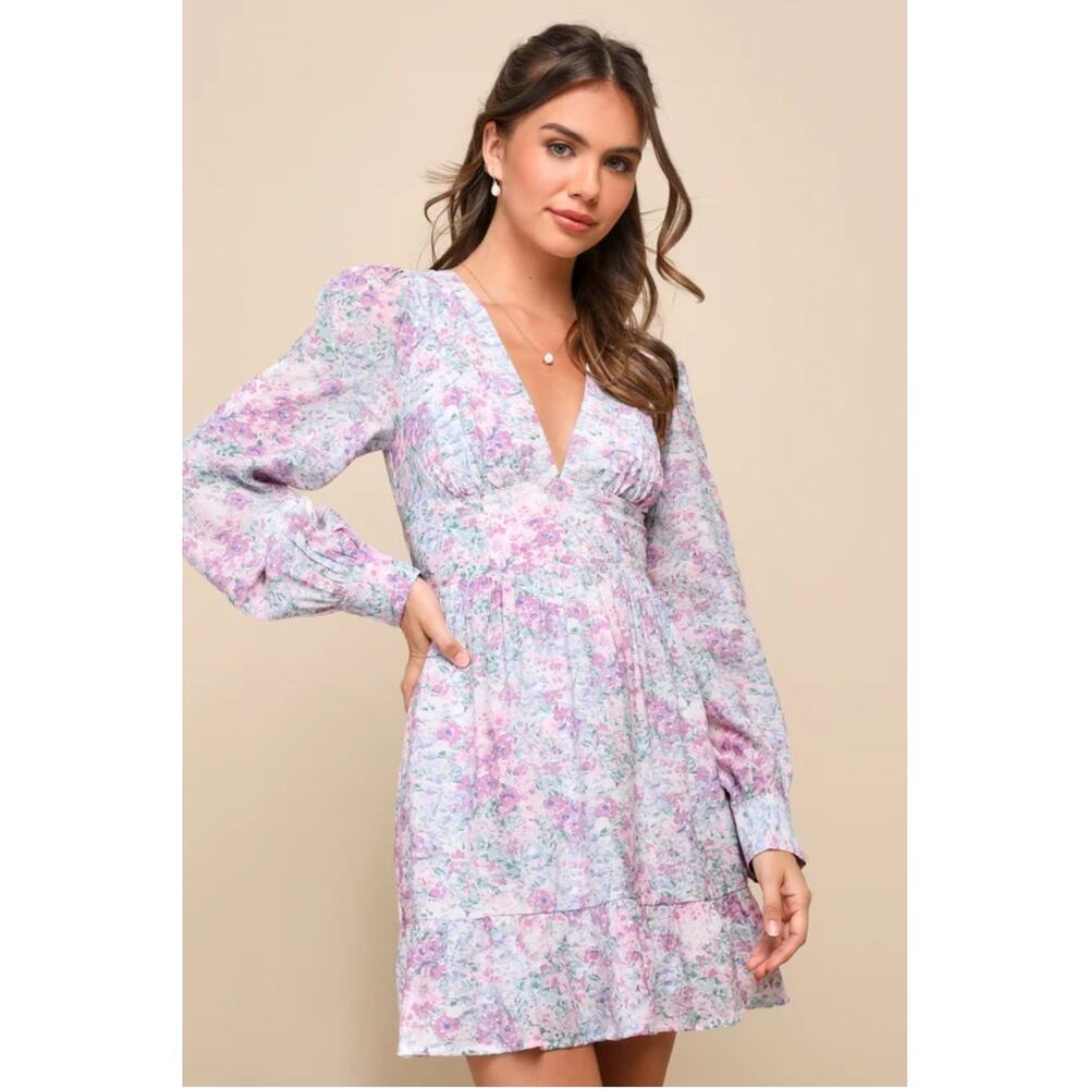 NWT Lulus Floral V neck Long sleeved short dress size XL